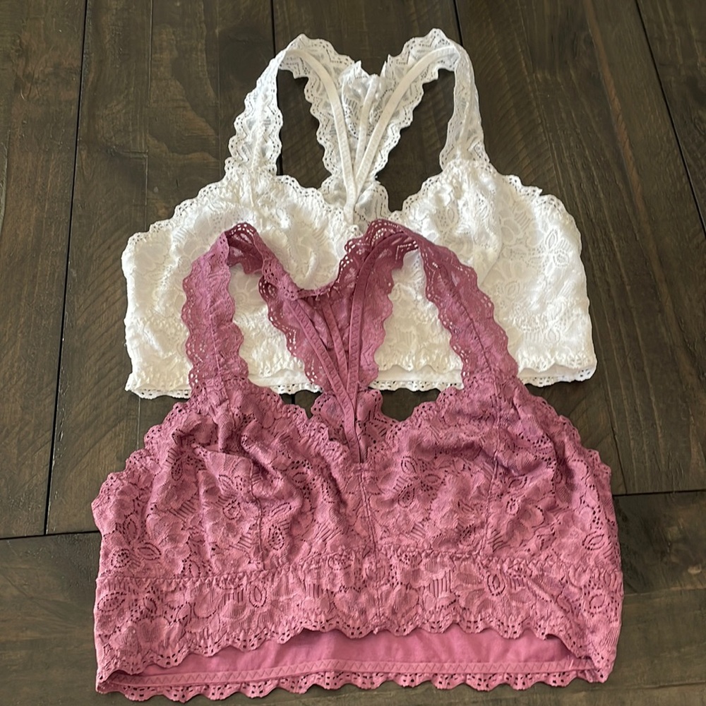 2 Felina bras, size large.